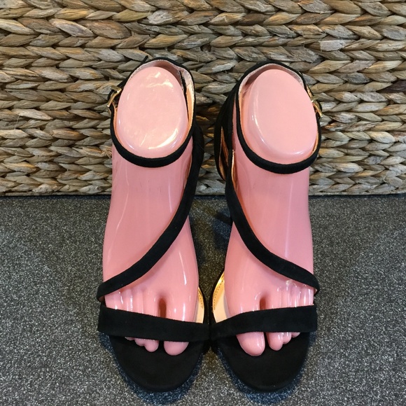 Jessica Simpson “Rayli” Black Velvet Heels - Picture 1 of 14